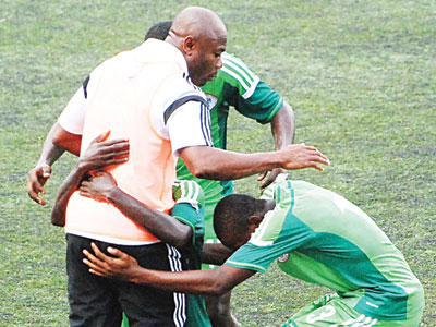 Eaglets-AND-COACH-AMUNEKE