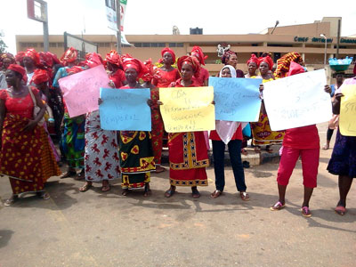 Protesting–women