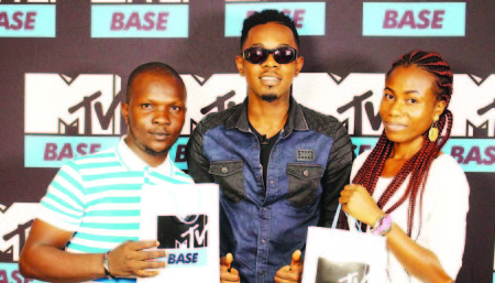 Patoranking and Fans Copy