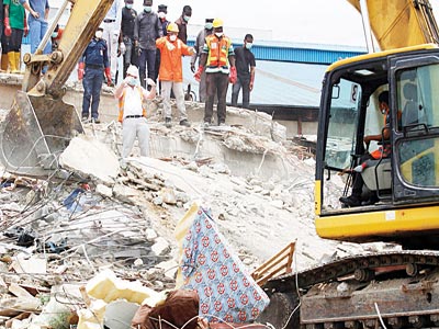 Collapse–18-05-15-Copy