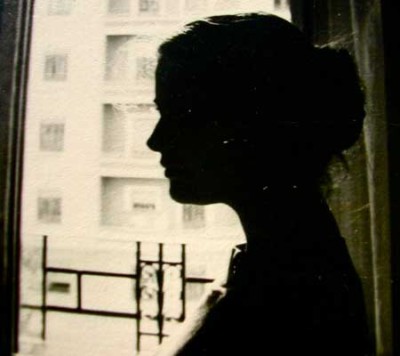 woman_in_shadow_by_isabellaspace-d5e7npp