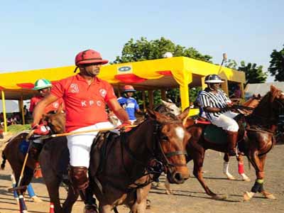 Yola-Polo-Pg-62-24_10_15