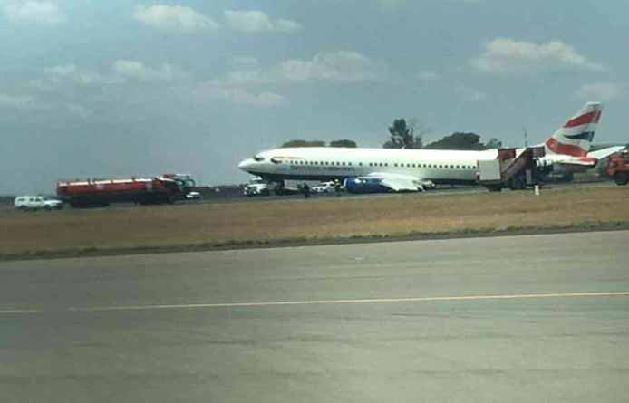 Part of the landing gear of a British Airways Boeing 737-400 with 100 people on board collapsed shortly after the jet touched down at Johannesburg following ... Photo; skynews
