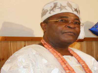Kabiyesi-Oba-Gbadebo-&-Olori-Tokunbo-Gbadebo-(nee-Alawiye)
