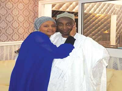 Gumsu-Abacha-with-hubby-26-12-15