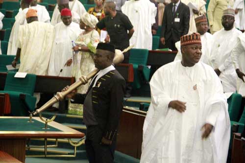 Ministers-at-budget-presentation-3