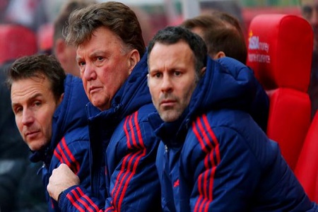 Stoke leave Van Gaal on Man United brink