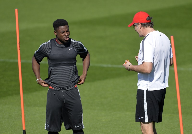 FILES-FBL-EUR-C1-PSG-TRAINING-AURIER-BLANC