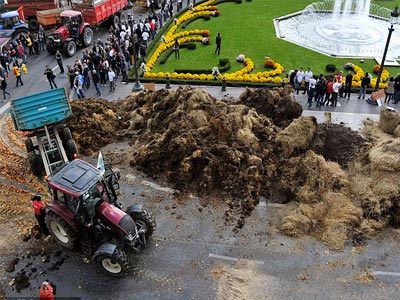 PHOTO: www.dailymail.co.uk