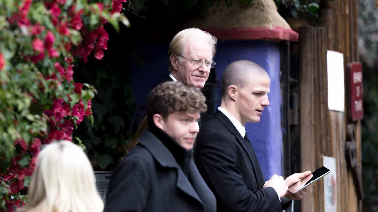 BEVERLY HILLS, CA - JANUARY 05: Actor Ed Begley Jr. arrives for a private memorial at the former residence of actress Carrie Fisher January 5, 2017 in Beverly Hills, California. Fisher, 60, died December 27, 2016 after suffering a medical emergency onboard a flight from London to Los Angeles December 23. Debbie Reynolds, Fisher's mother, died December 28, 2016 of an apparent stroke. It has been reported that a joint funeral service will be held at Forest Lawn Memorial Park in the coming days. Greg Doherty/Getty Images/AFP Greg Doherty / GETTY IMAGES NORTH AMERICA / AFP