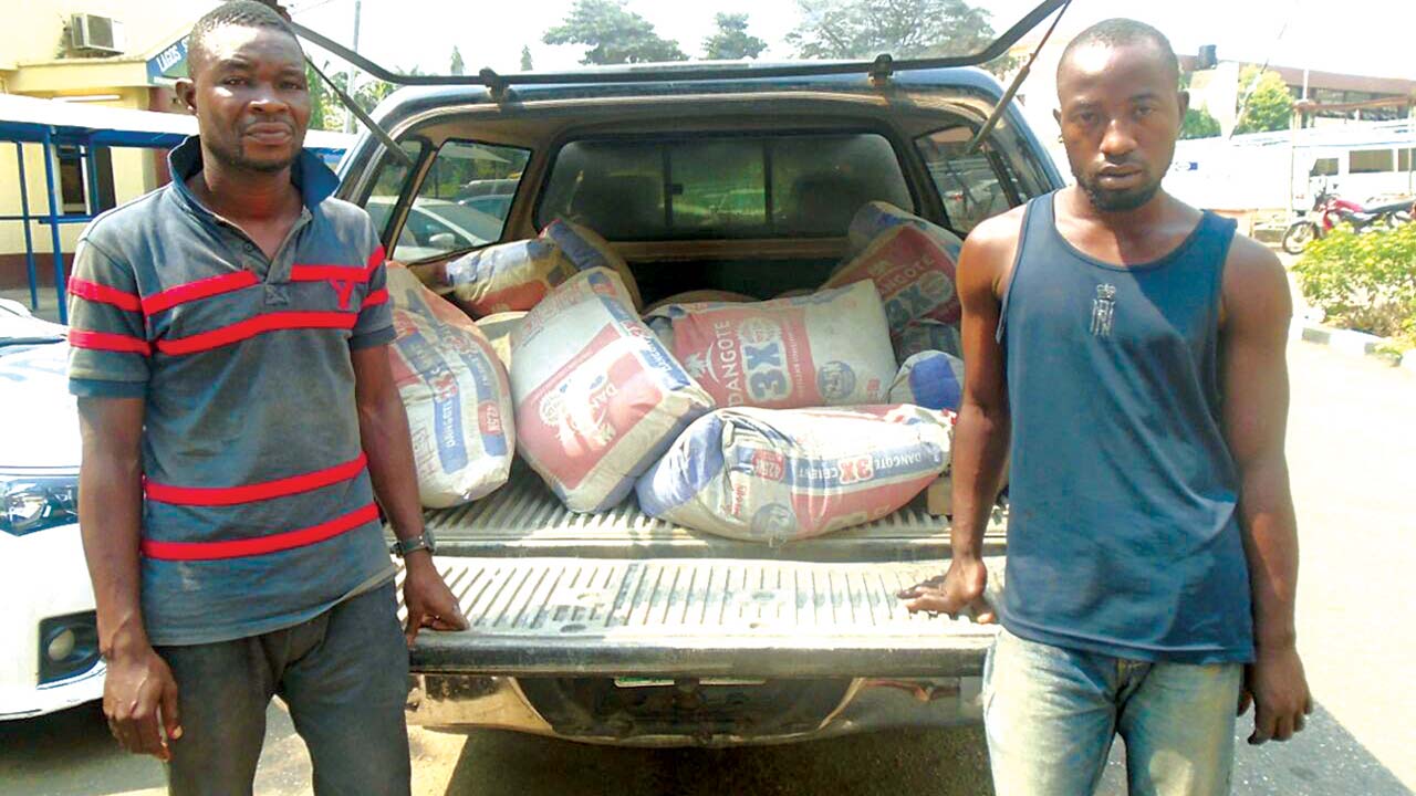  The suspect and his accomplice