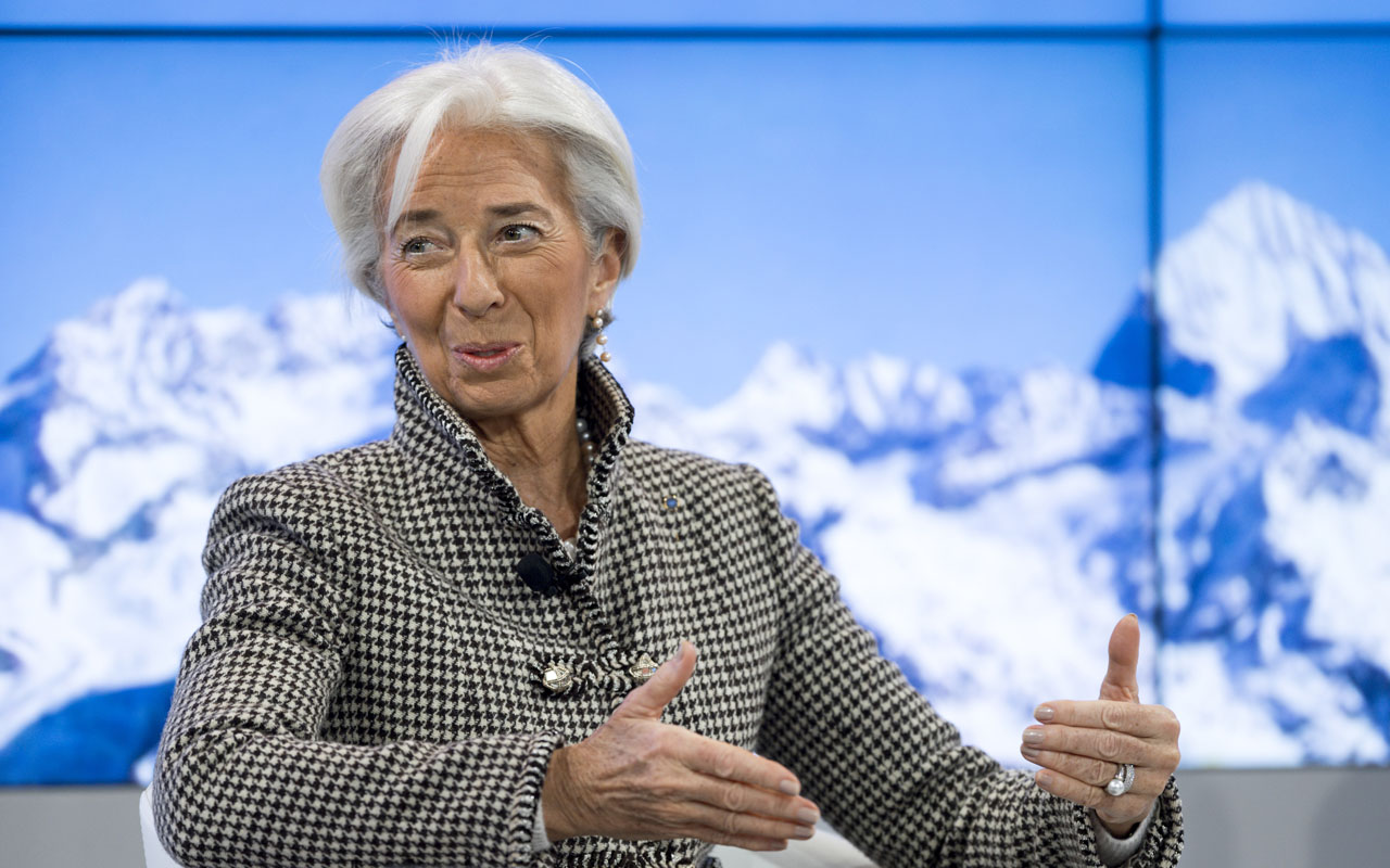 International Monetary Fund (IMF) managing director Christine Lagarde looks on during a meeting on the second day of the World Economic Forum, on January 18, 2017 in Davos.  With the world's elite holding its breath until Donald Trump becomes the next US president, outgoing Vice-President Joe Biden addresses the World Economic Forum in Davos. / AFP PHOTO / FABRICE COFFRINI