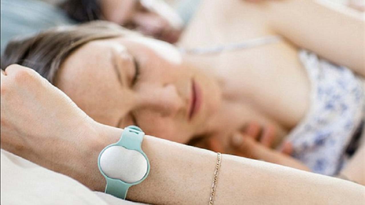 fitbit-style-wristband