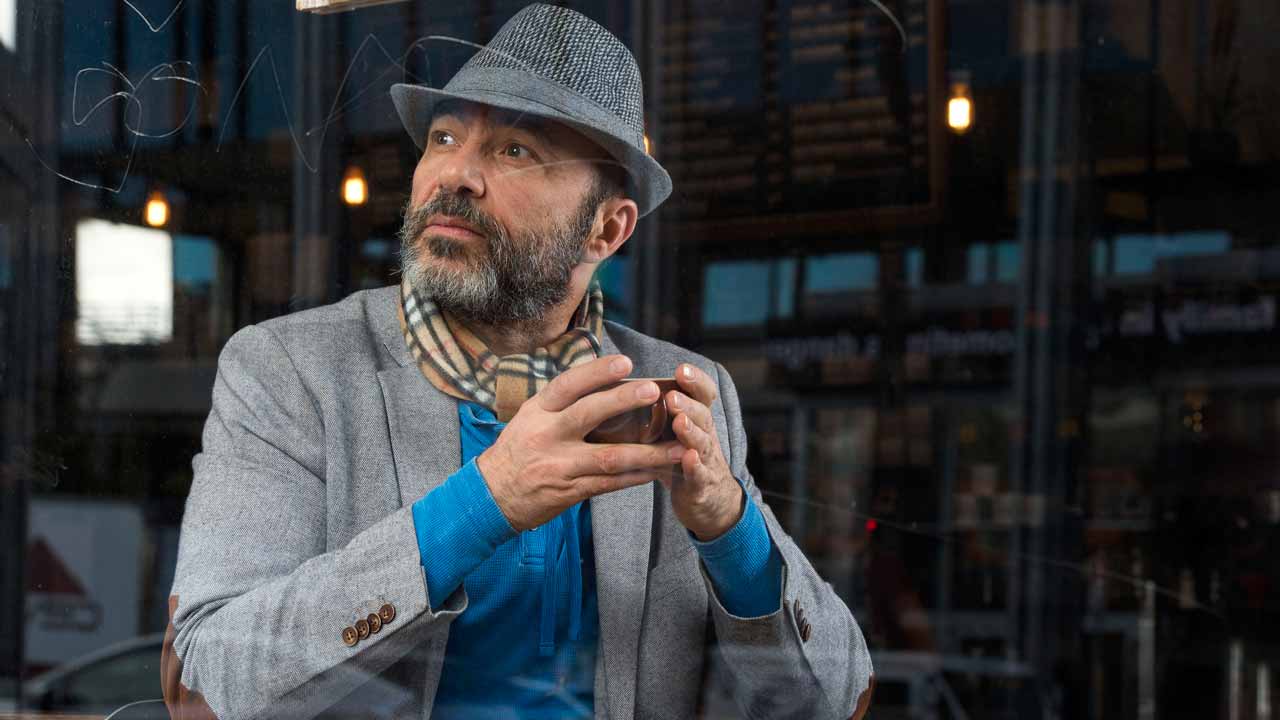 Syrian actor Jay Abdo poses in Hollywood, California, on December 22, 2016. VALERIE MACON / AFP