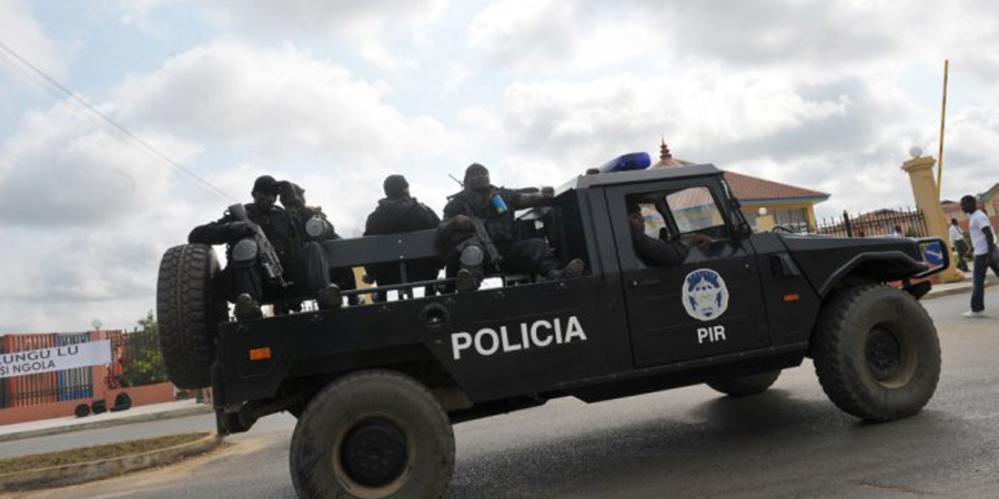 Angola police