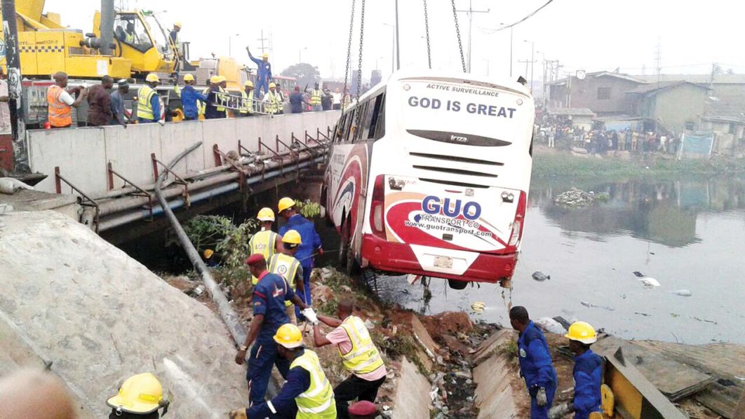 Bus-Plunges