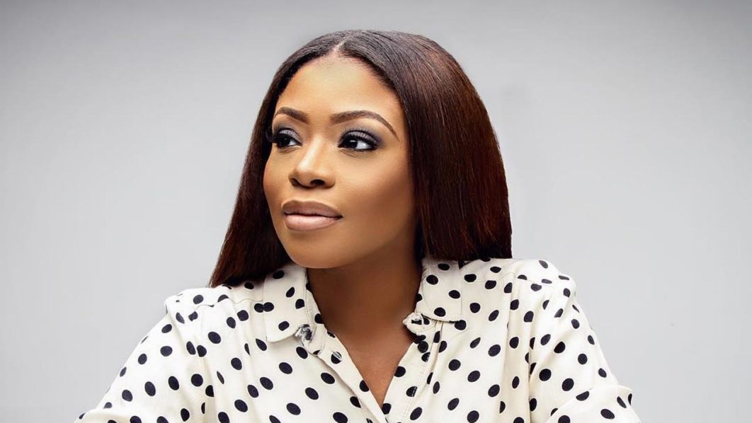 Dolapo-Oni-Sijuwade_Guardian-Woman-August-2016-1