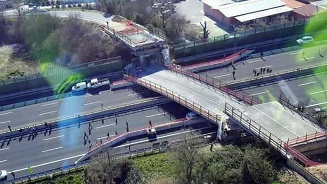 Italy-motorway-bridge-collapse
