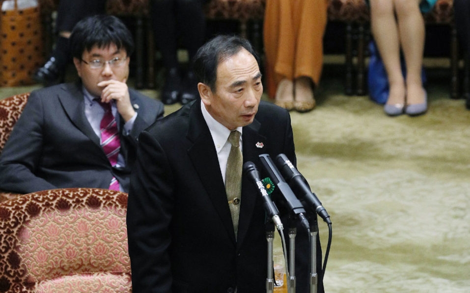 JAPAN-POLITICS-SCANDAL-ABE