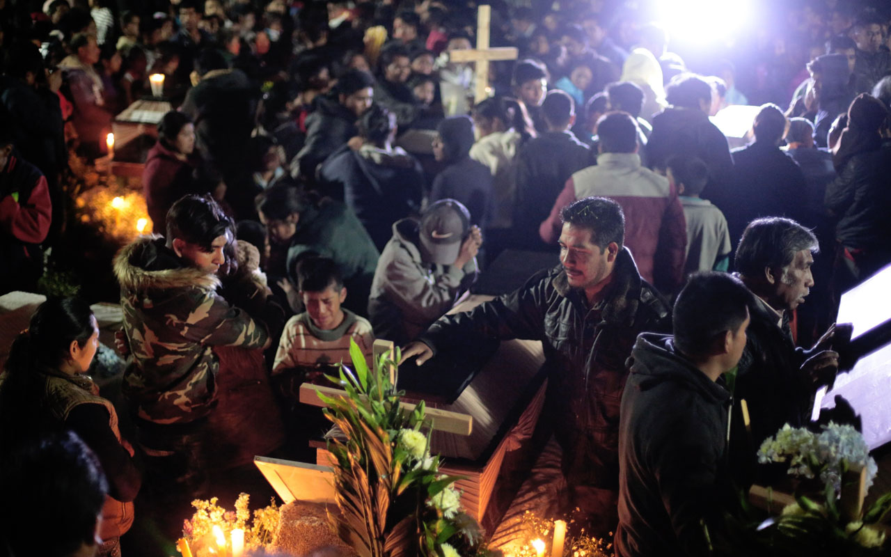 MEXICO-FIREWORKS-EXPLOSION-FUNERAL