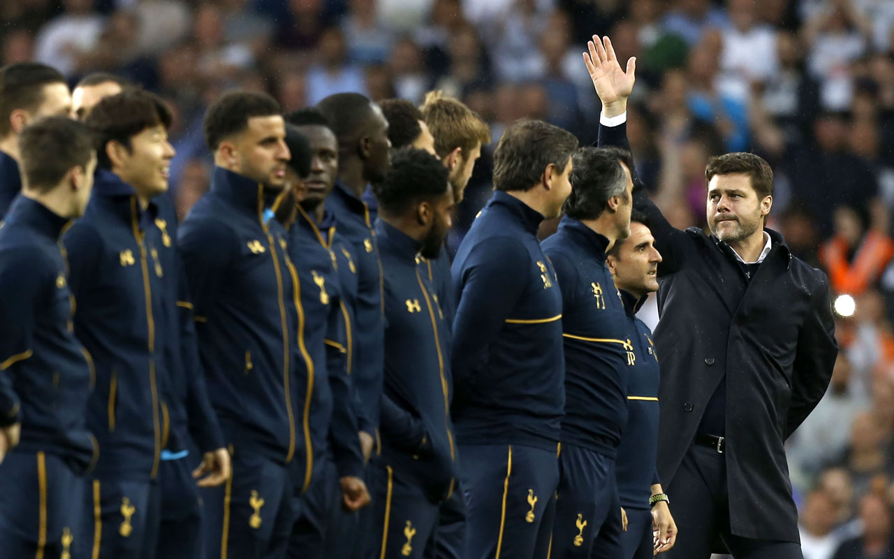 FBL-ENG-PR-TOTTENHAM-CEREMONY