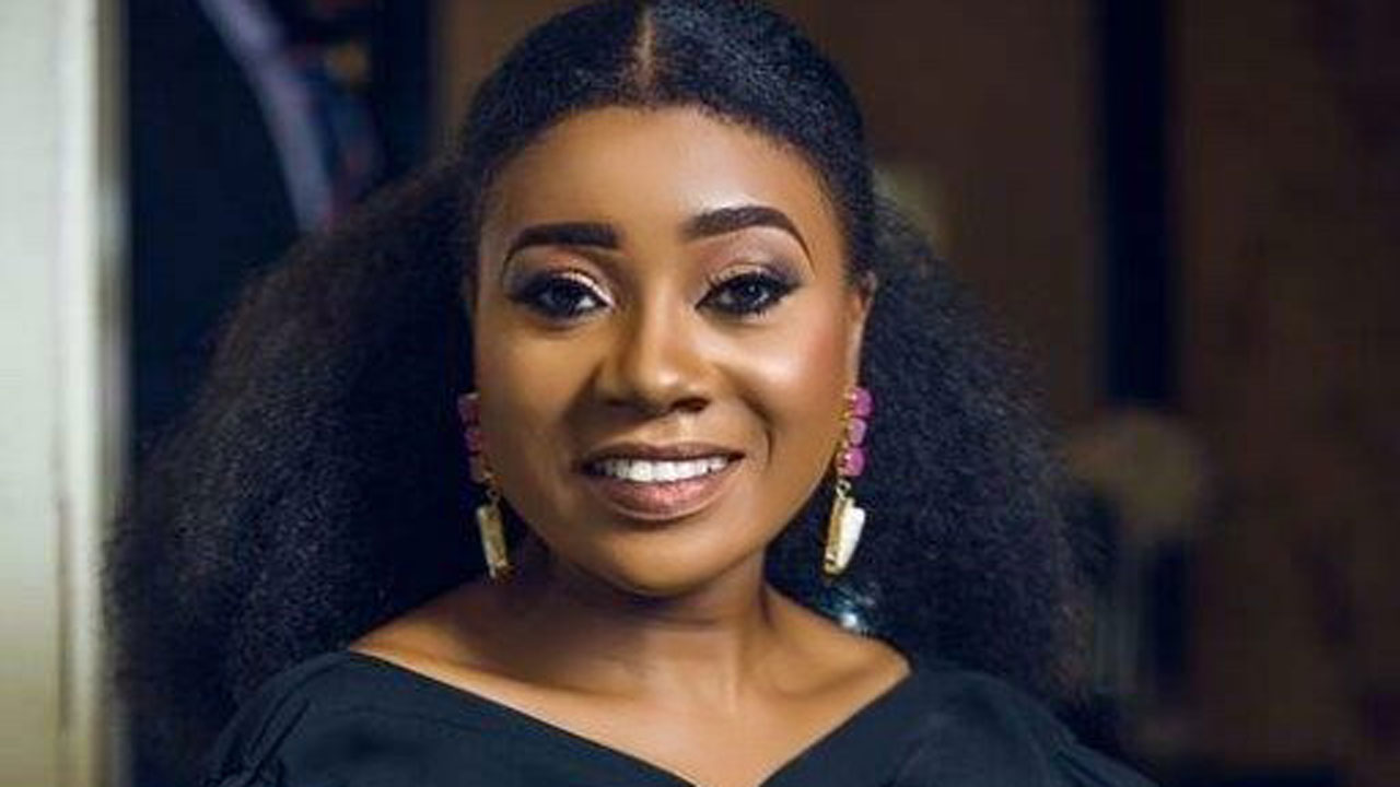 Nneka-Ijeoma-author-Memoirs-of-a-Professional-Bridesmaid
