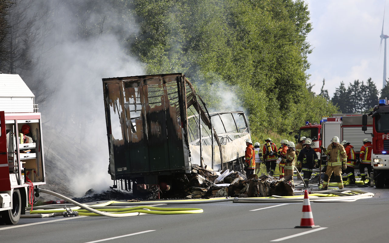 GERMANY-ACCIDENT-BUS