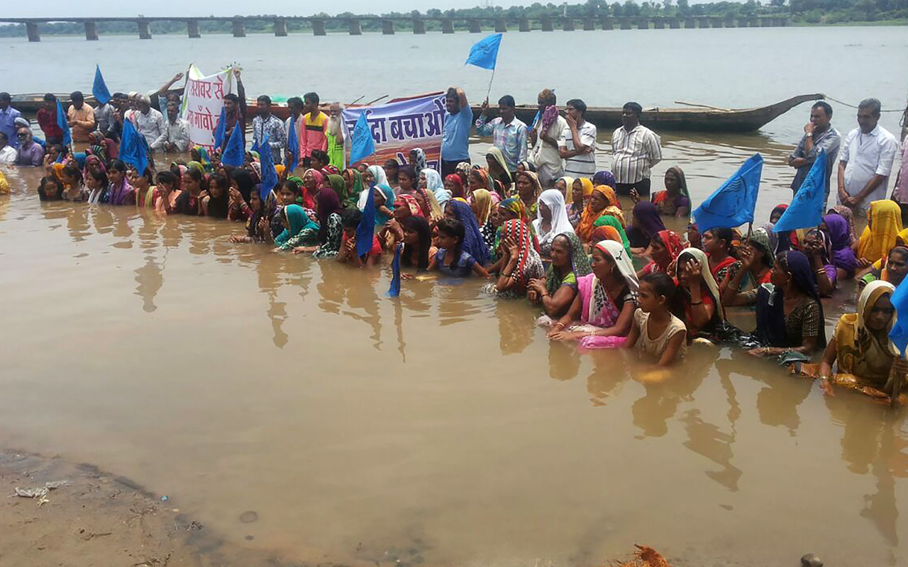 INDIA-POLITICS-WATER-PROTEST