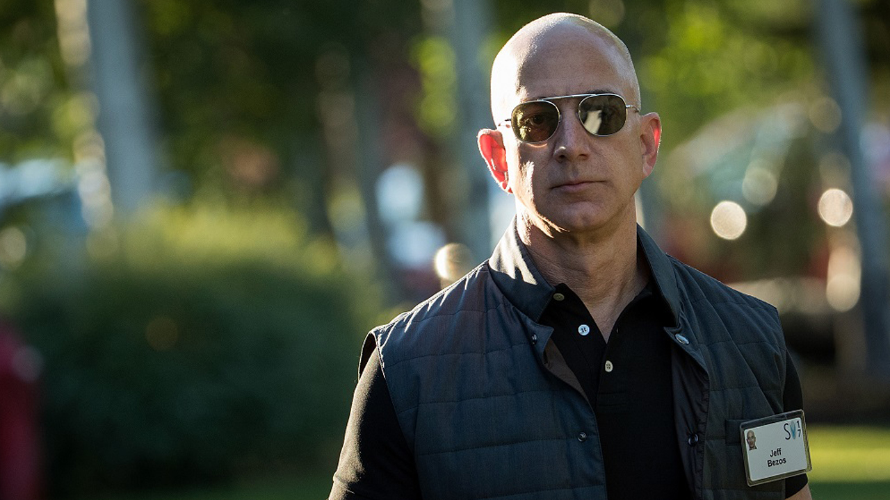 FILES-US-IT-LIFESTYLE-RICHEST-AMAZON-BEZOS