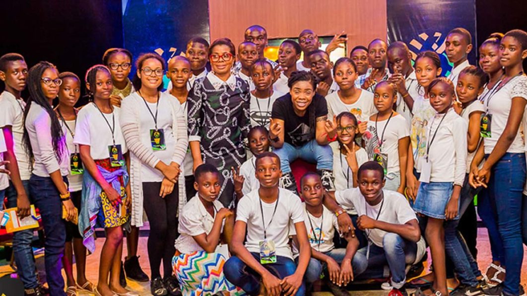 VOTC-participants-with-dancer-Kaffy-and-visioner-Foluke-Michaels