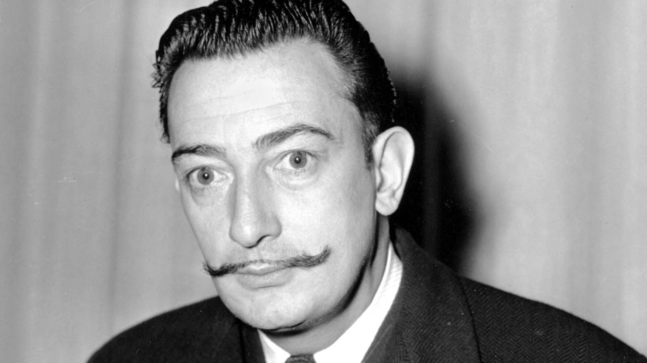 SALVADOR-DALI-facebook