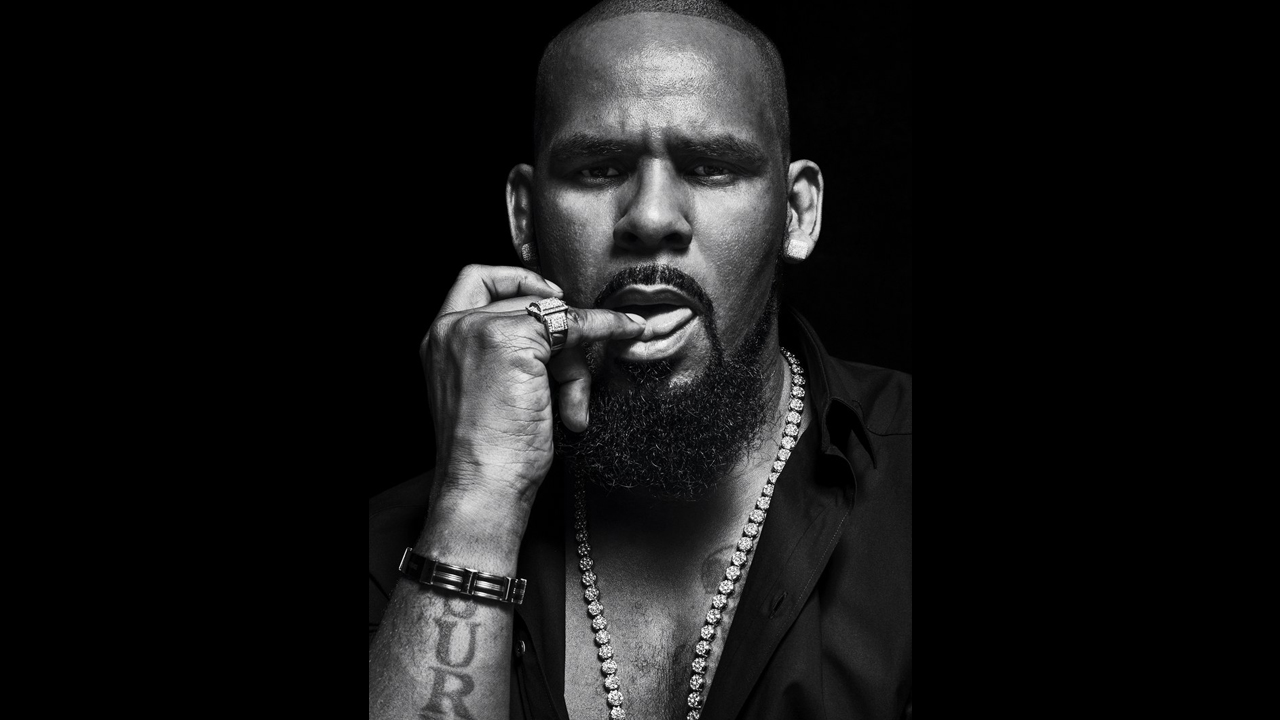 r-kelly-gq-0216-01 (1)