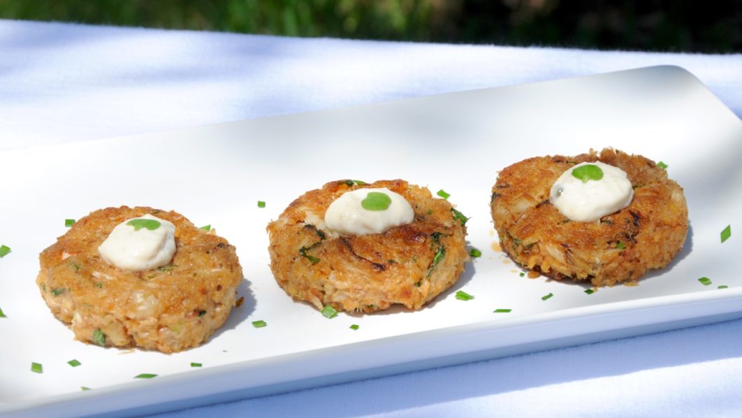 Crab Cakes Main Photo