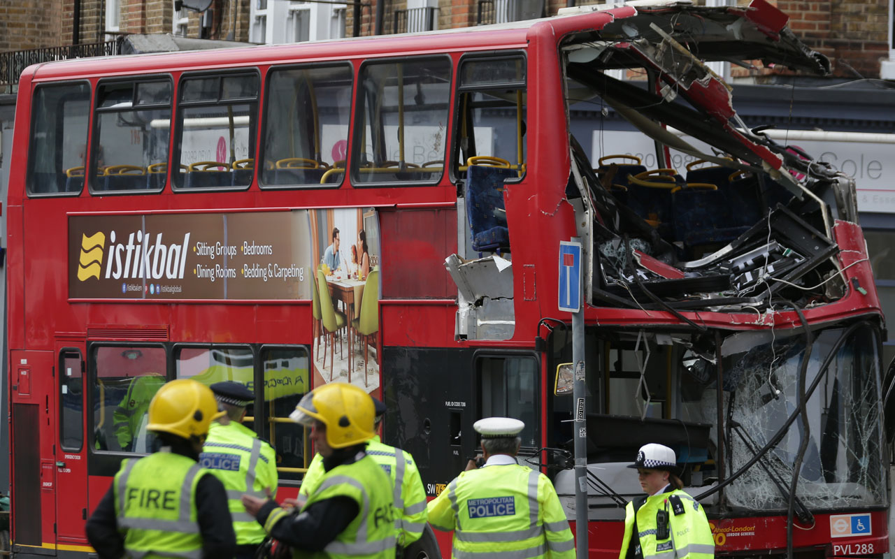 BRITAIN-ROAD-ACCIDENT