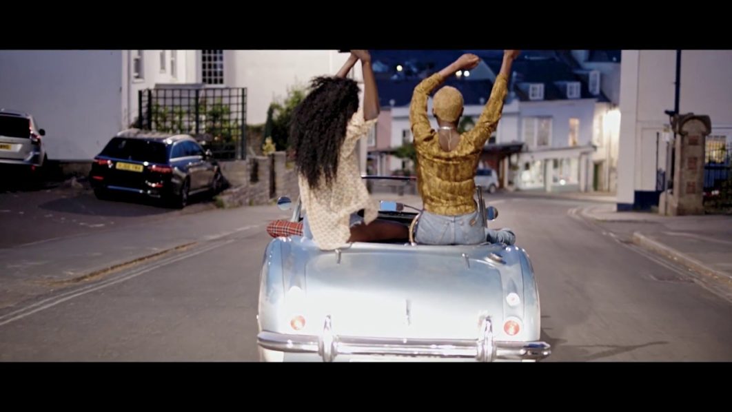 video-premiere-juls-early-feat-m