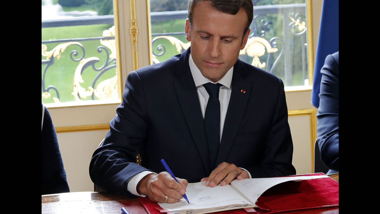 FRANCE-POLITICS-GOVERNMENT-LABOUR