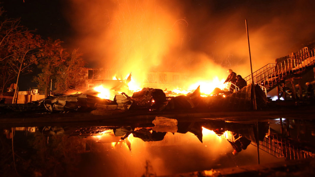 Ukraine-camp-fire
