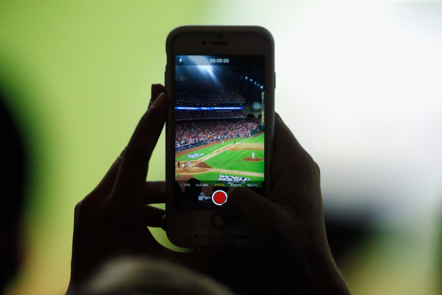 World Series – Los Angeles Dodgers v Houston Astros – Game Three