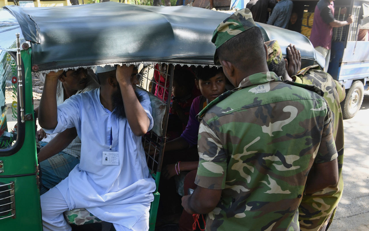 BANGLADESH-MYANMAR-UNREST-REFUGEE-ROHINGYA