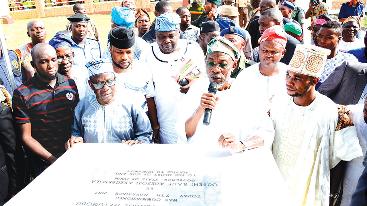 Aregbesola-unveils-pix