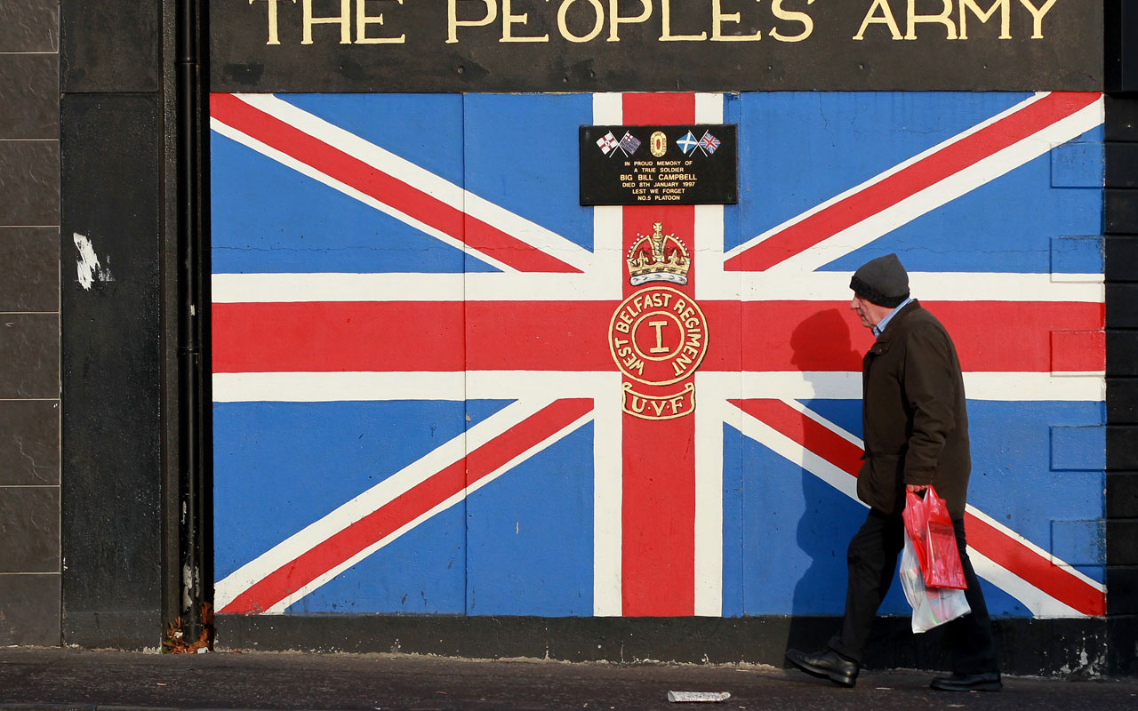 FILES-BRITAIN-NIRELAND-POLITICS-DEVOLUTION-BUDGET