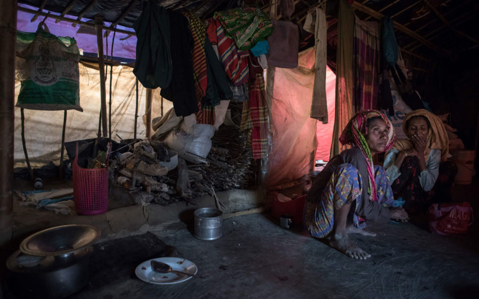 BANGLADESH-MYANMAR-REFUGEE-ROHINGYA-WINTER