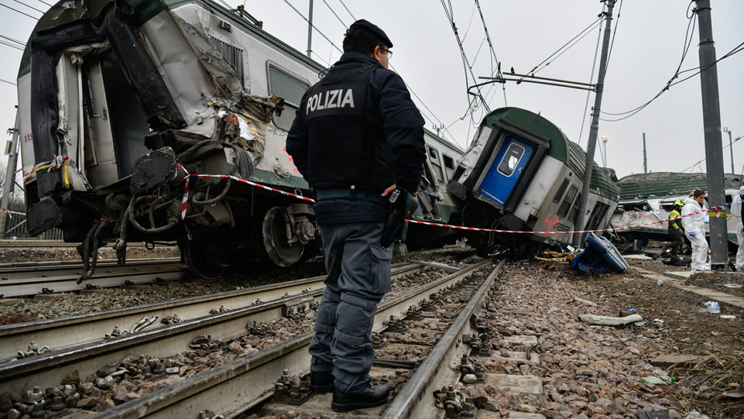 ITALY-ACCIDENT-TRAIN-CRASH