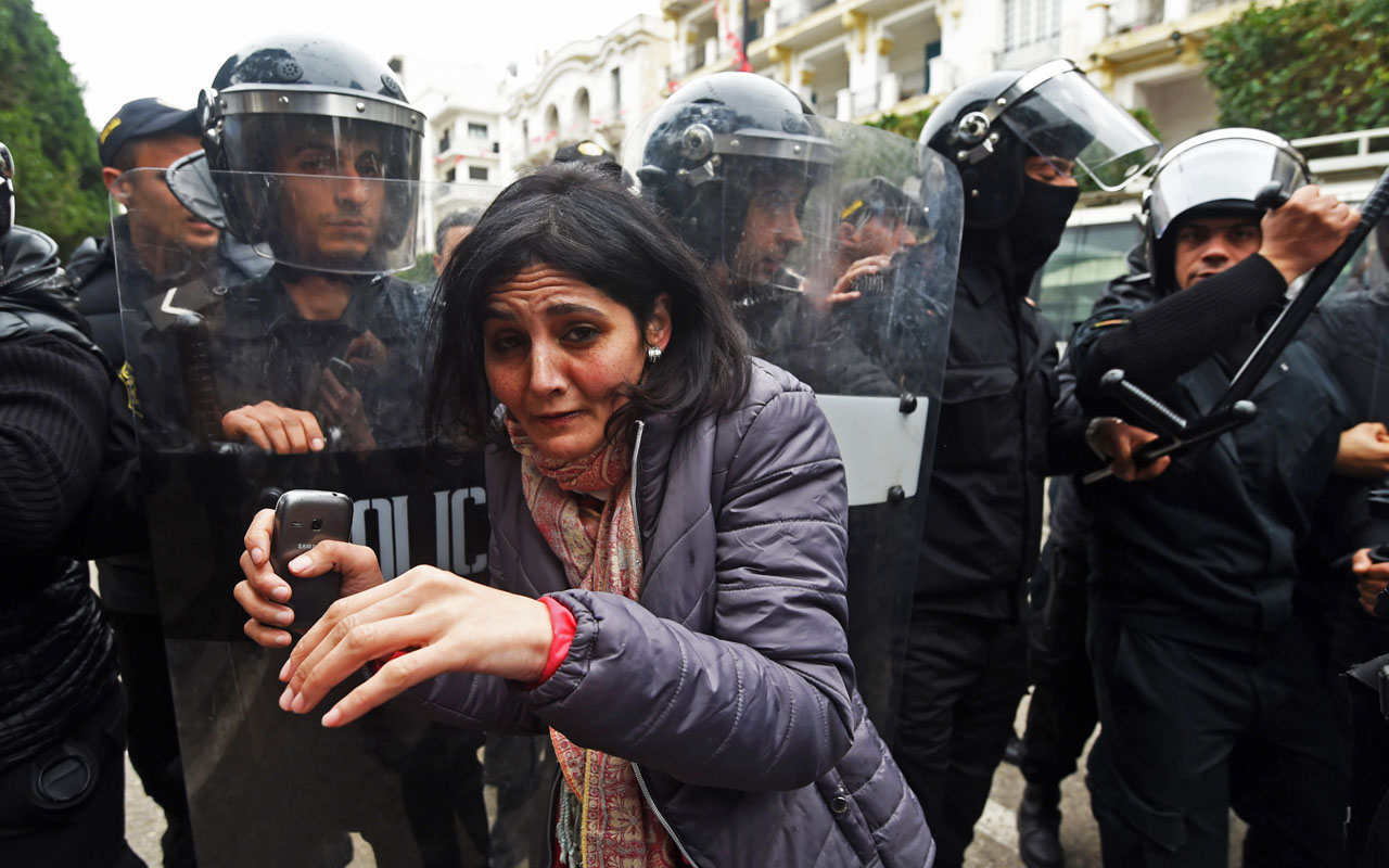 TUNISIA-SOCIAL-DEMO