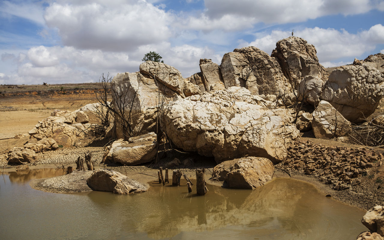 SAFRICA-DROUGHT-FARMING-CLIMATE-POLITICS