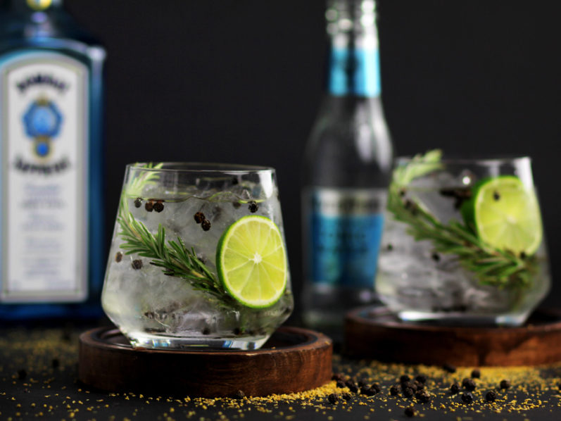 Photo Make Me A Cocktail