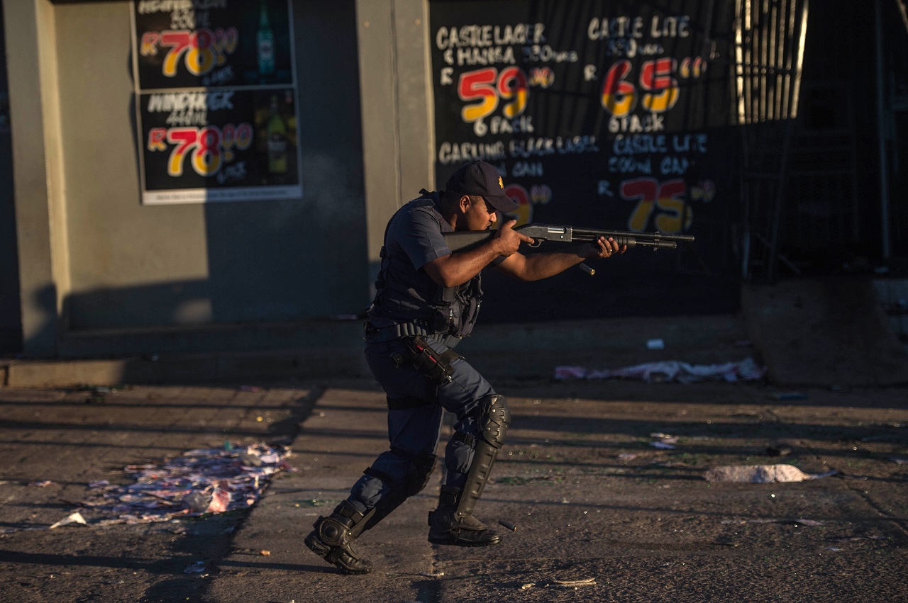 SAFRICA-POLITICS-PROTEST-SOCIAL