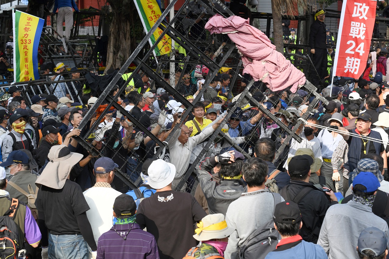 TAIWAN-POLITICS-WELFARE-REFORM