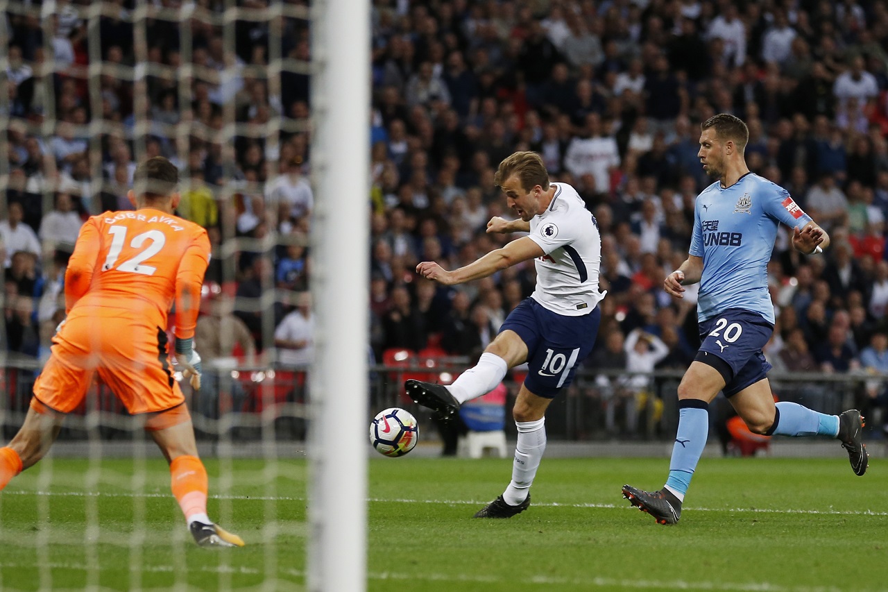 FBL-ENG-PR-TOTTENHAM-NEWCASTLE