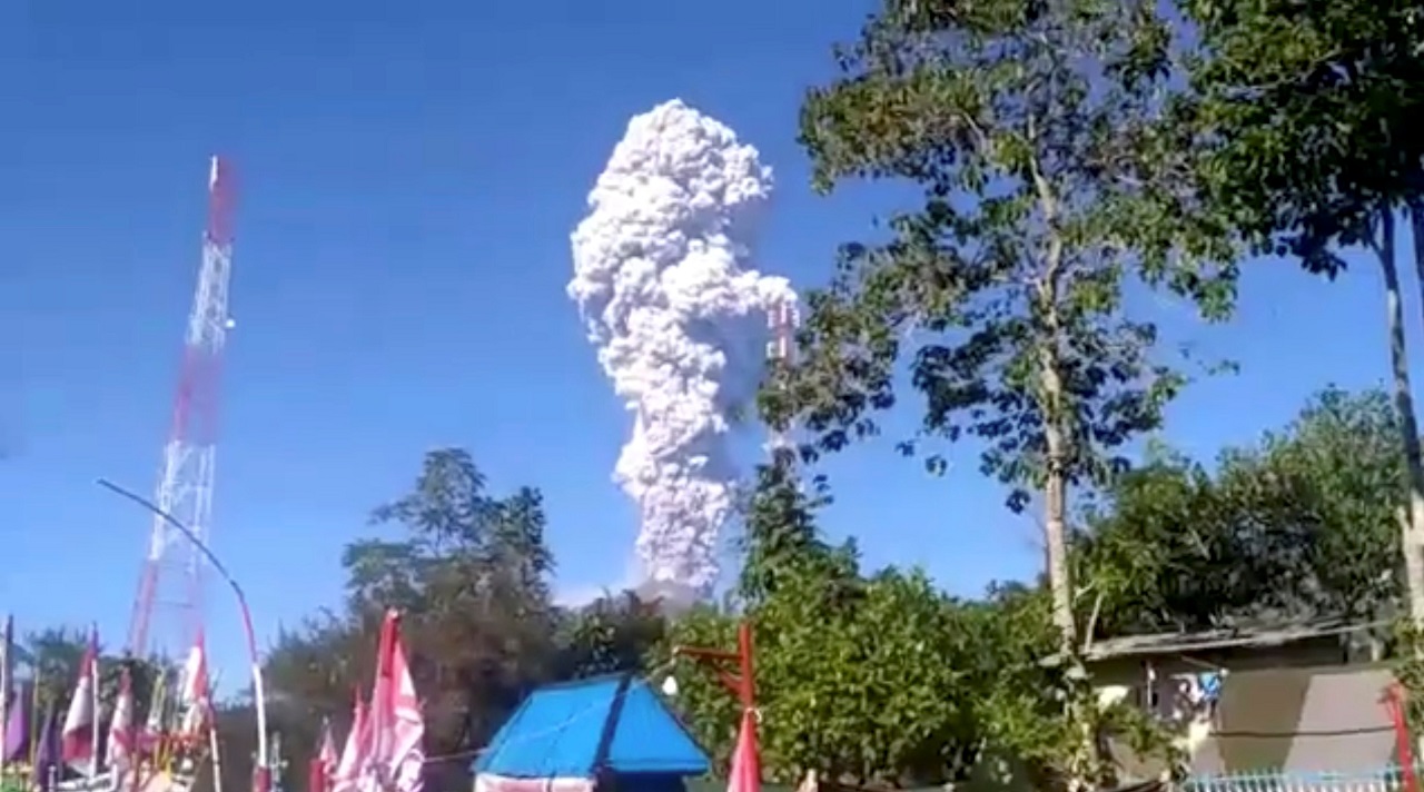 Merapi Volcano spewing smoke and ash in Boyolali